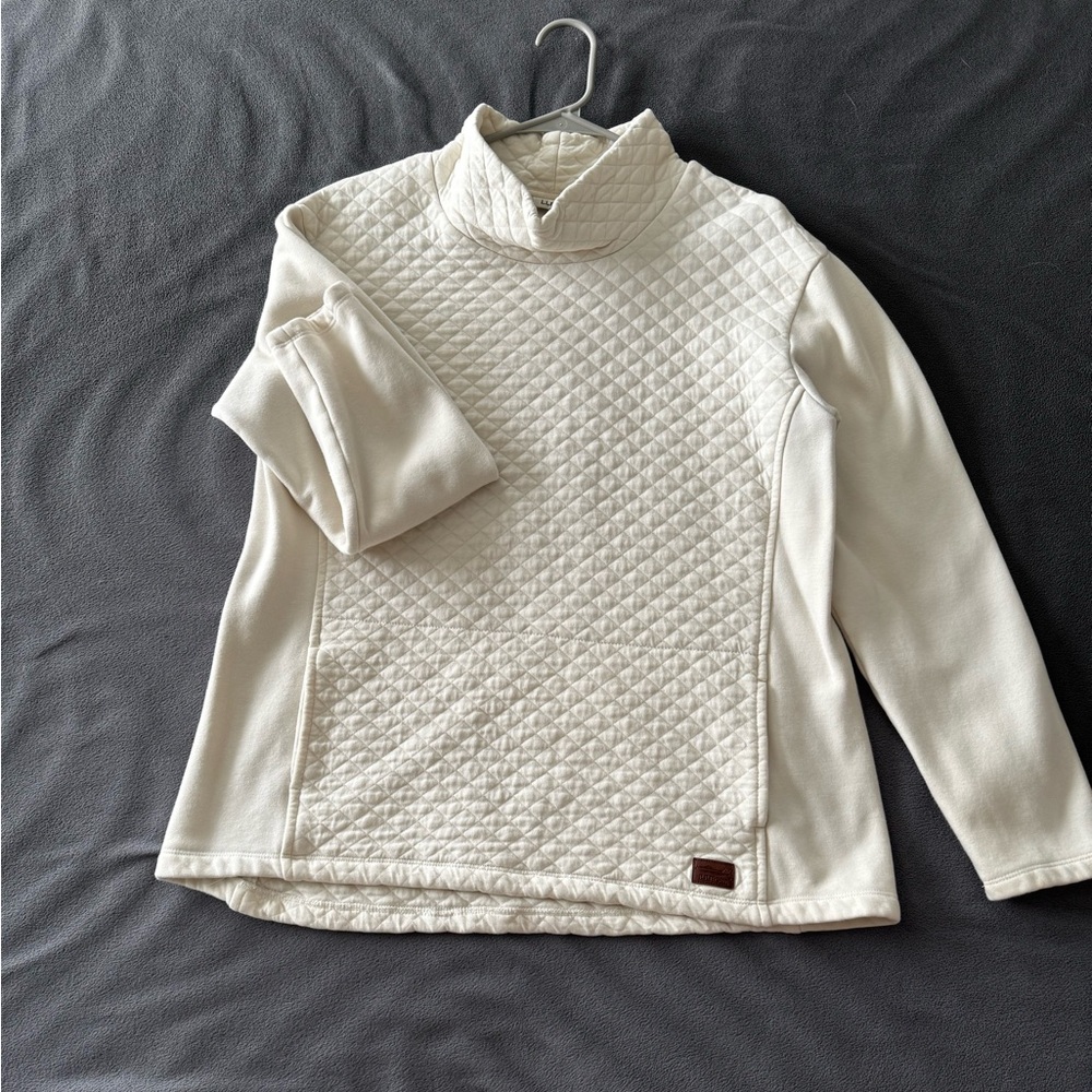 L.L. Bean pullover quilted sweater/sweatshirt